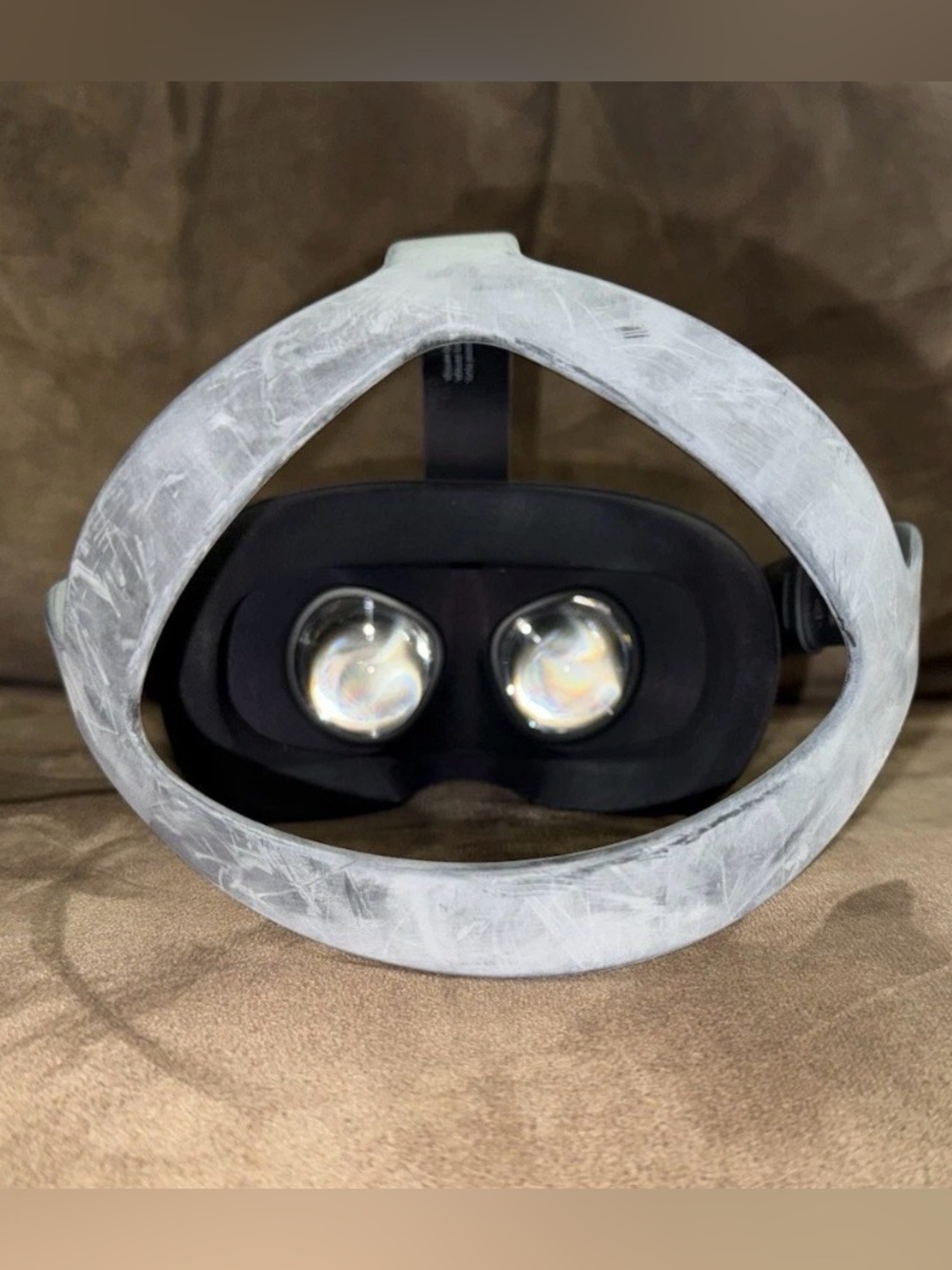 Oculus Quest Standalone VR Headset - Picture 4 of 7